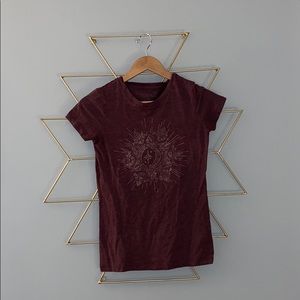 maroon top